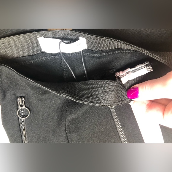 Zara kids black leggings with pink/white stripes, size 9 years (134 cm) - Picture 6 of 14